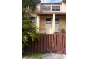 281 W Park Dr, Miami, FL 33172, Sold 04/14/14