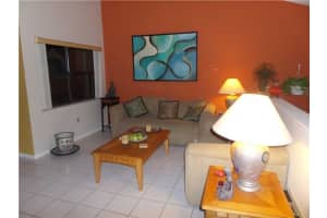 615 W Park Dr, Miami, FL 33172, Sold 02/19/14