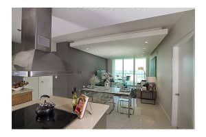 218 SE 14th St, Miami, FL 33131, Sold 04/28/14