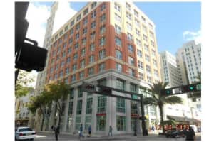 101 E Flagler St, Miami, FL 33131, Sold 10/28/14