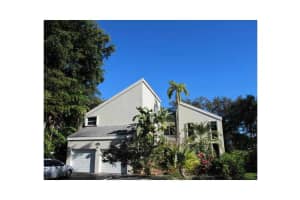 1946 S Oak Haven Cir, Miami, FL 33179, Sold 03/17/14