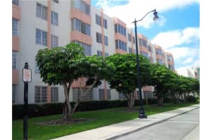250 180th Dr, Sunny Isles Beach, FL 33160, Sold 04/25/14