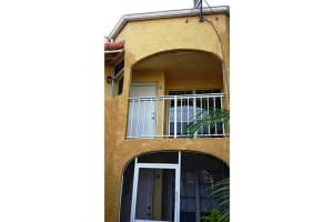 15615 SW 74th Cir Dr, Miami, FL 33193, Sold 07/14/14