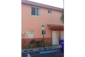 8087 NW 8th St, Miami, FL 33126, Sold 10/24/14