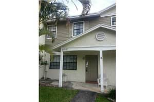 10727 NW 10th St, Pembroke Pines, FL 33026, Sold 08/29/14