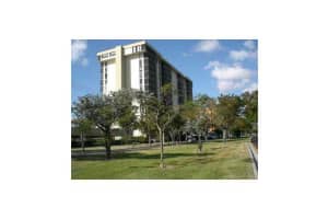 2500 NE 135th St B505, North Miami, FL 33181, Sold 10/21/14