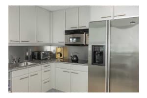 101 Ocean Dr, Miami Beach, FL 33139, Sold 02/09/16