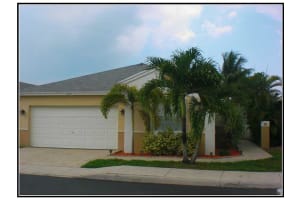 240 W Riverbend Dr, Sunrise, FL 33326, Sold 09/17/14