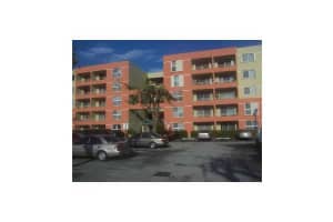 8201 NW 8th St, Miami, FL 33126, Sold 08/27/14