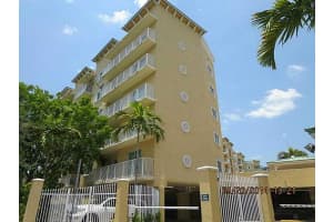 2475 NW 16th St Rd, Miami, FL 33125, Sold 11/28/14