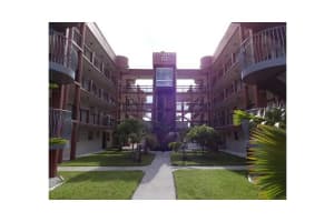 5400 W 21st Ct, Hialeah, FL 33016, Sold 12/22/14