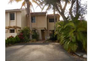 11533 SW 90th St, Miami, FL 33176, Sold 12/31/14