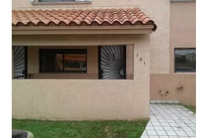 7775 W 29th Way, Hialeah, FL 33018, Sold 09/26/14