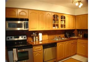 5825 Collins Ave #5b, Miami Beach, FL 33140, Sold 08/15/14