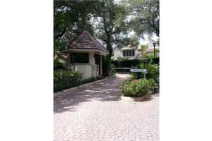 1905 S Oak Haven Cir, North Miami Beach, FL 33179, Sold 09/23/14