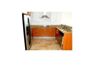 170 SE 14th St, Miami, FL 33131, Sold 09/04/14