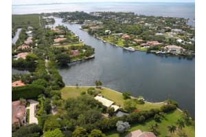 540 Casuarina Concourse, Coral Gables, FL 33143, Sold 04/16/14