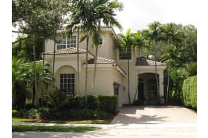 1681 Diplomat Dr, North Miami Beach, FL 33179, Sold 12/22/14