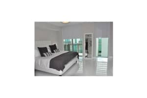 6000 Collins Ave, Miami Beach, FL 33140, Sold 02/27/15