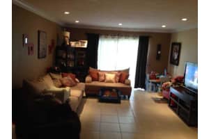 9437 SW 76th St APT V25, Miami, FL 33173, Sold 04/28/17