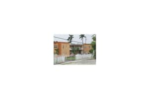 1245 W 24th St, Hialeah, FL 33010, Sold 04/15/16