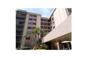 900 NE 195th St, Miami, FL 33179, Sold 12/01/14