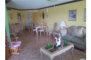 9688 Fontainebleau Blvd, Miami, FL 33172, Sold 07/10/15