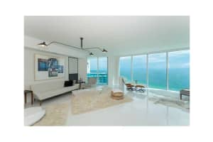 2711 S Ocean Dr, Hollywood, FL 33019, Sold 12/03/15