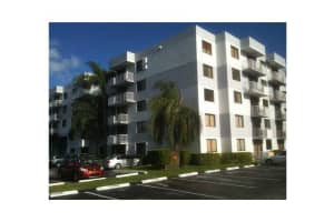 8251 NW 8th St, Miami, FL 33126, Sold 05/15/15