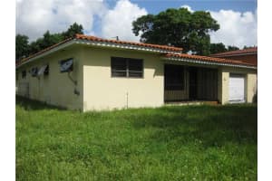50 Pen Na Na Dr, Hialeah, FL 33010, Sold 11/21/14