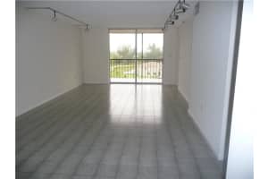 900 NE 195th St, Miami, FL 33179, Sold 02/10/15