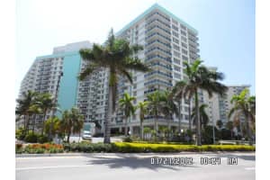 3725 S Ocean Dr, Hollywood, FL 33019, Sold 11/18/14