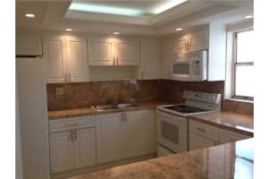 9190 Fontainebleau Blvd, Miami, FL 33172, Sold 11/06/14