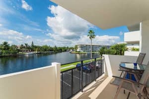 401 Golden Isles Dr, Hallandale Beach, FL 33009, Sold 11/05/14