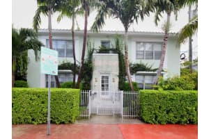 935 10th St, Miami Beach, FL 33139, Sold 11/03/14