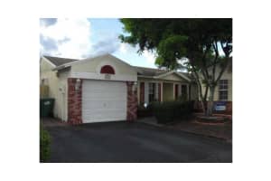 8613 NW 193rd Terrace, Hialeah, FL 33015, Sold 12/15/14