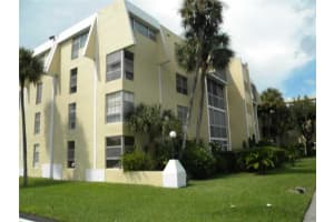 940 NE 199th St #4k, Miami, FL 33179, Sold 02/12/15