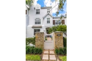 7682 SW 54th Ave, Miami, FL 33143, Sold 12/31/14