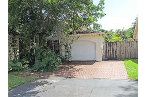 10080 NW 57th St, Doral, FL 33178, Sold 06/12/15