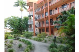 5350 W 21st Ct, Hialeah, FL 33016, Sold 12/18/14