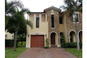 3251 NW 102nd Pl, Doral, FL 33172, Sold 01/28/15