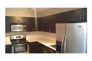 8261 NW 8th St, Miami, FL 33126, Sold 01/21/15