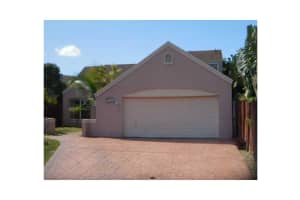 7938 NW 190th Terrace, Hialeah, FL 33015, Sold 02/22/16