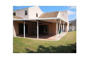 7938 NW 190th Terrace, Hialeah, FL 33015, Sold 02/22/16