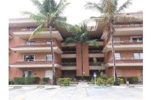 17530 NW 68th Ave APT C4004, Hialeah, FL 33015, Sold 12/22/14