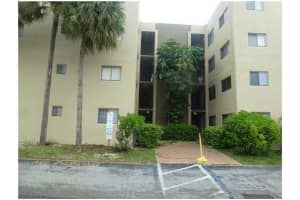 8635 NW 8th St, Miami, FL 33126, Sold 08/21/15