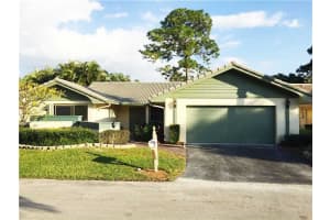 6912 Villas Dr W, Boca Raton, FL 33433, Sold 05/21/15