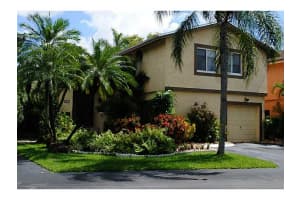 945 NW 106th Ave, Miami, FL 33172, Sold 12/23/16
