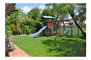 945 NW 106th Ave, Miami, FL 33172, Sold 12/23/16