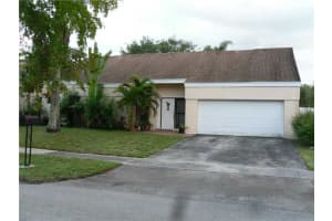 9110 Crescent Dr, Miramar, FL 33025, Sold 05/12/15